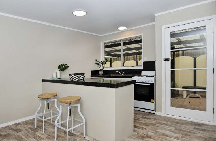 16 Solar Road Glen Eden_6