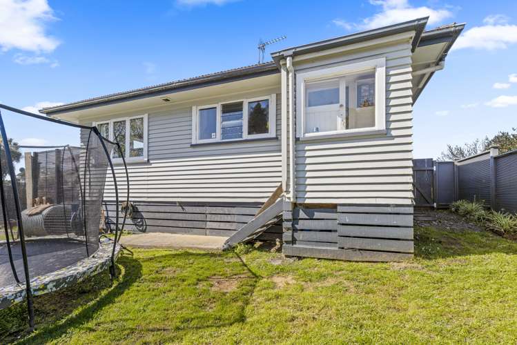 73a Awaroa Road Helensville_19