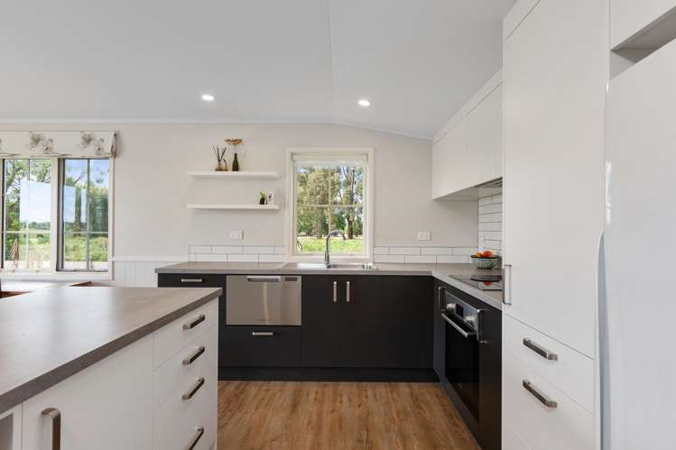 154 River Road Tai Tapu_26