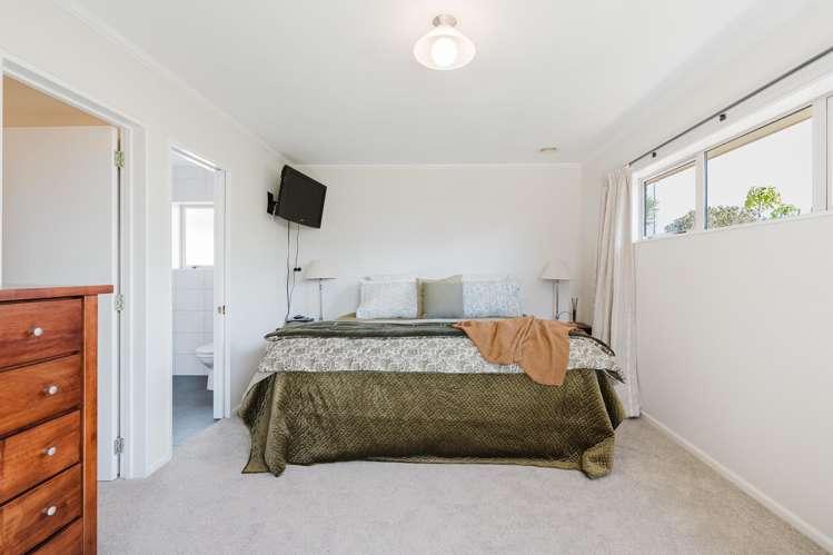 38 Bartholomew Drive Nawton_11