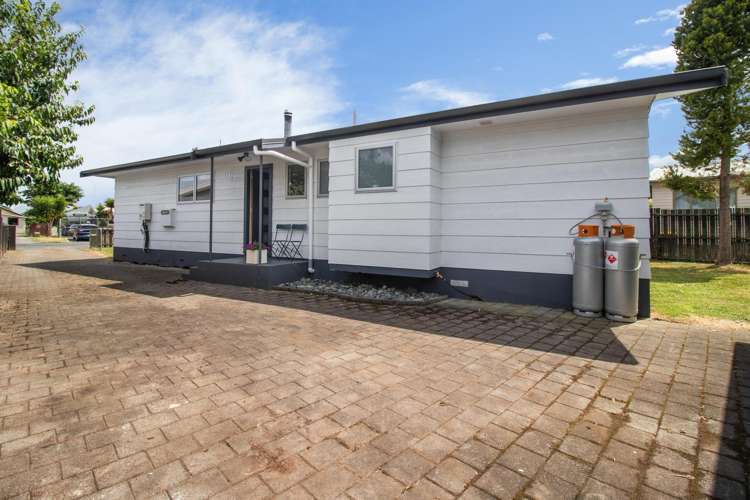 122 Scott Street Leamington_23