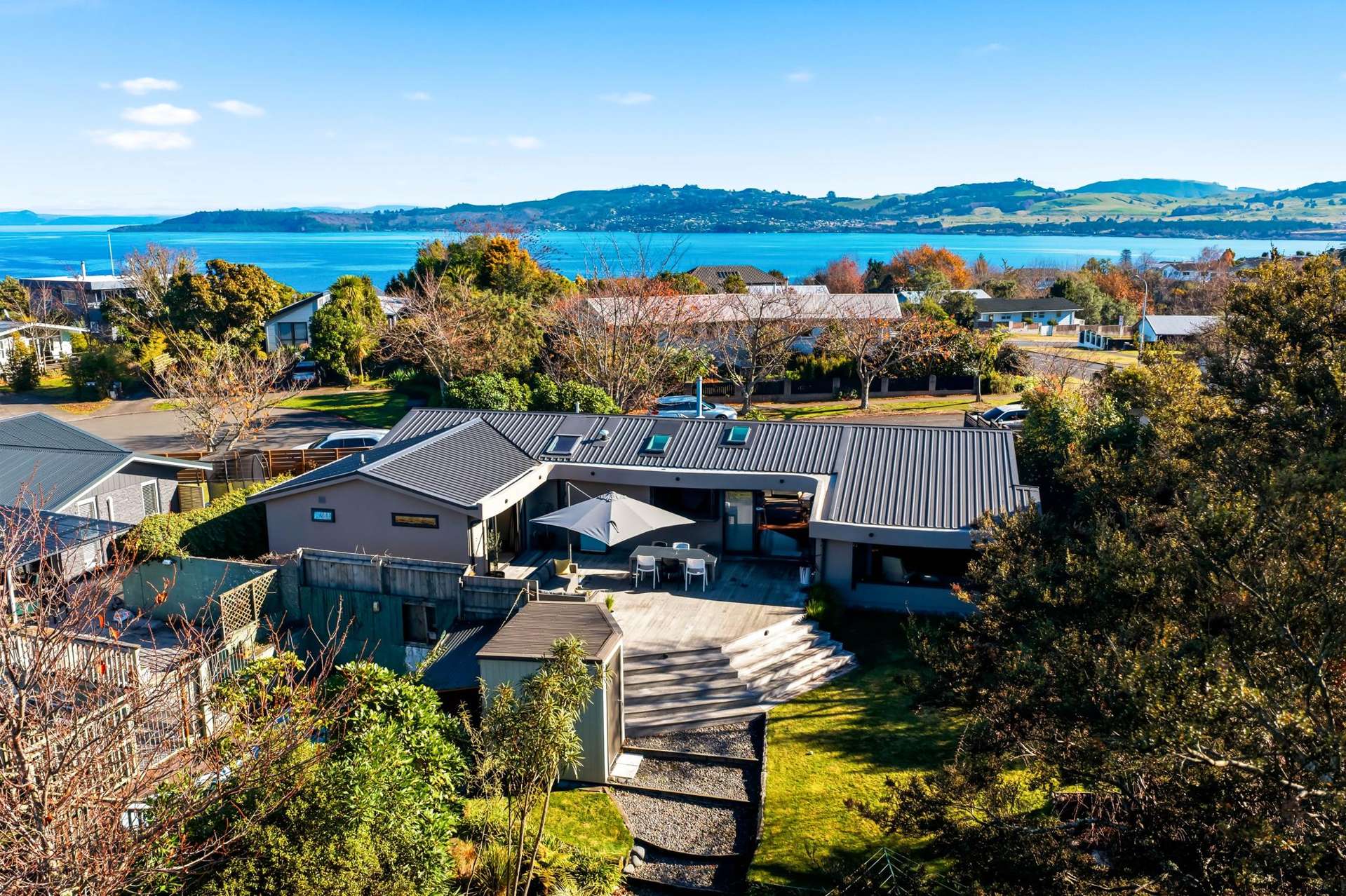 11 Armstrong Grove Hilltop_0