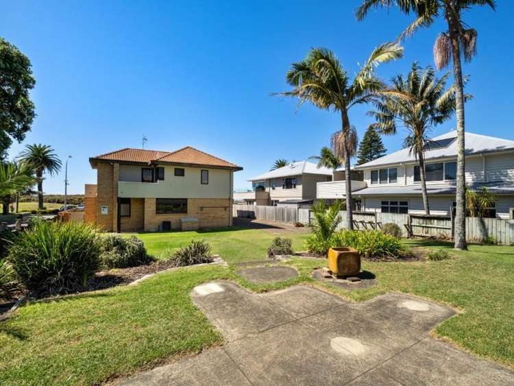 32 Marine Parade 11229_24