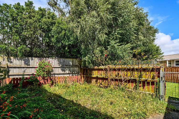 7/3 Bouverie Street Petone_5