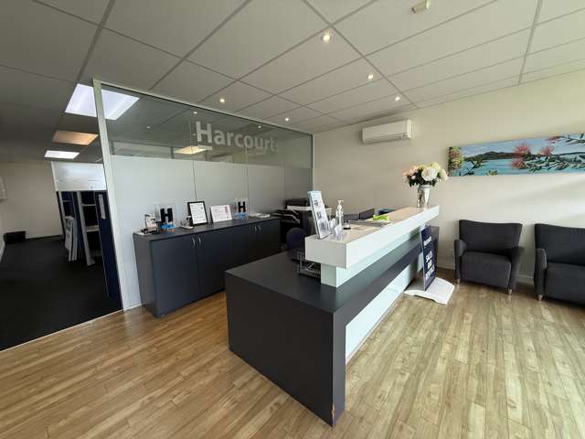 3 and 4/2 Johns Lane Pakuranga_1