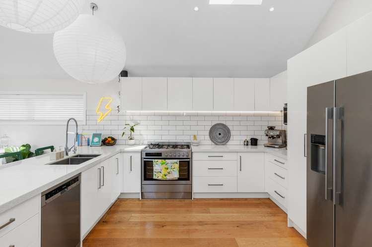 6 Wainoni Avenue Point Chevalier_19