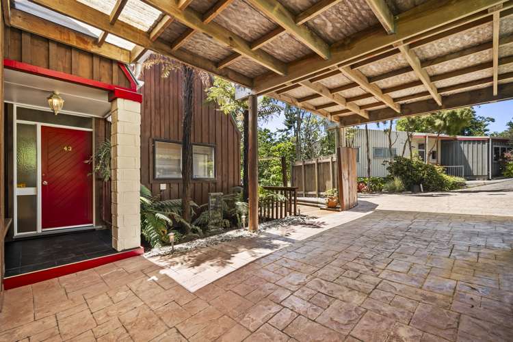 43 Springdale Grove Fitzherbert_2