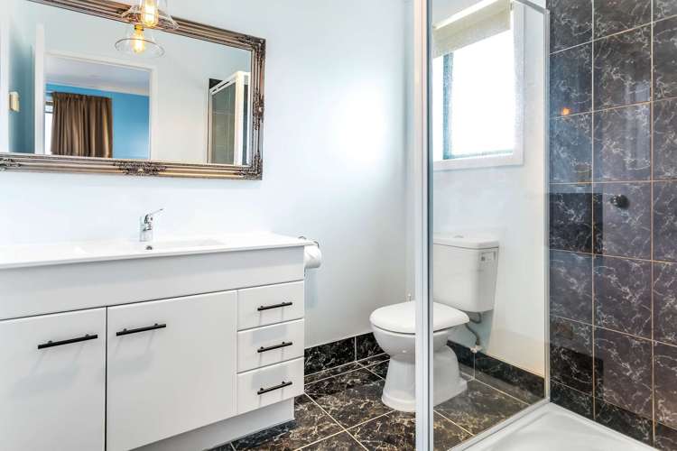 91 Centennial drive Whitianga_15