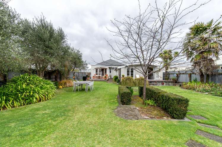 121 Nelson Crescent Napier South_17