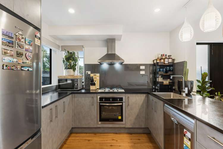 149 Russell Road Manurewa_6