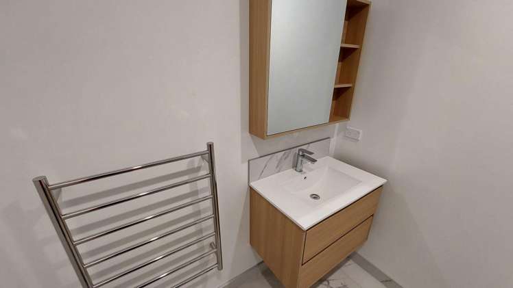 8/21 Awaroa Road Sunnyvale_6