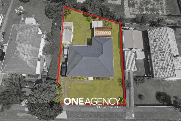 101 Waihora Crescent Waitangirua_14