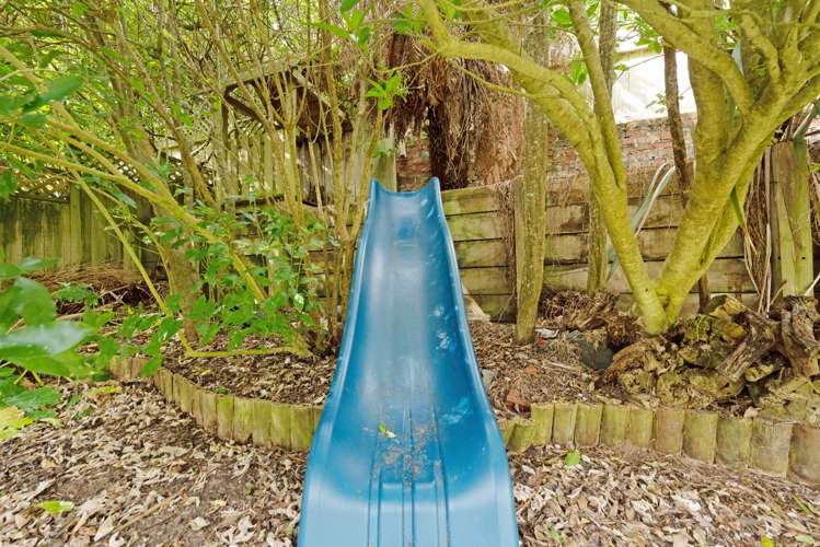 3 Ranelagh Street Karori_32