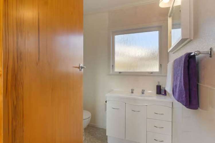 18 Raeburn Avenue Hillcrest_15