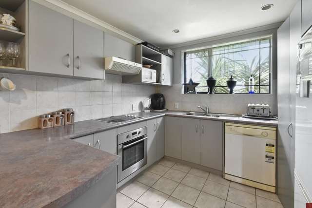 9 Nykki Place Papakura_4