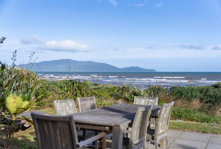 75 Field Way Waikanae Beach_7
