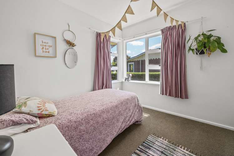 4 Huia Street Hillcrest_11