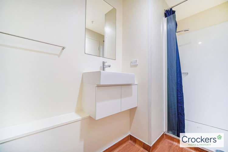 711/23 Whitaker Place 10015_12