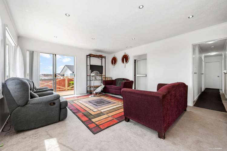 75 Charntay Avenue Clover Park_5