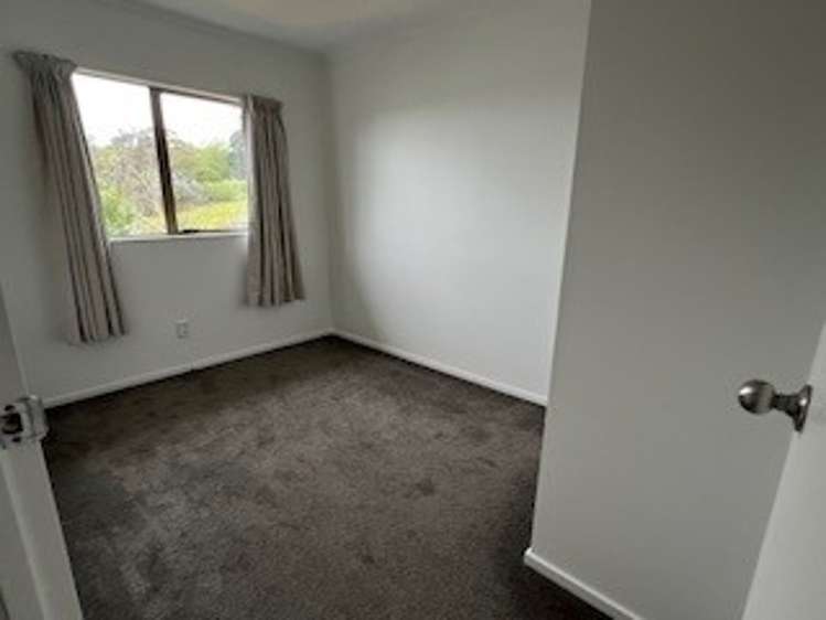 25 Loughanure Place Massey_9