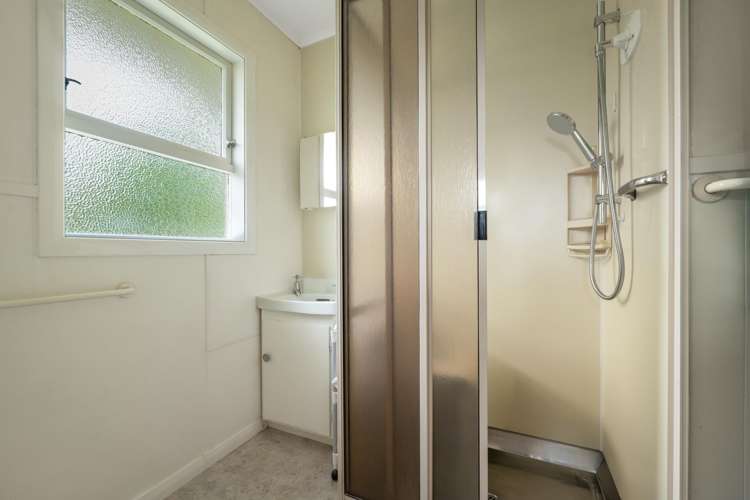 5 Thames Road Paeroa_10