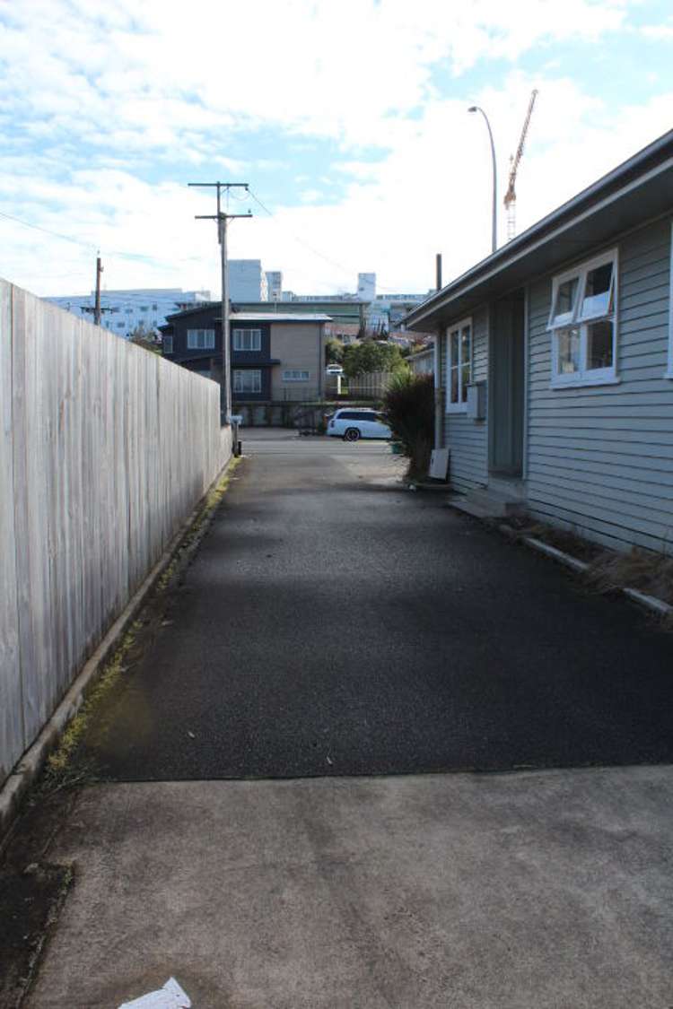 28c Lorne Street Melville_16