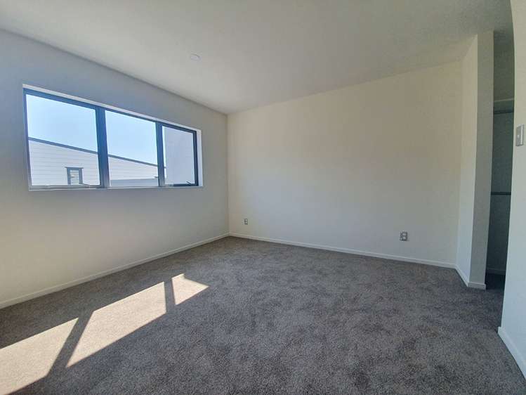 B/24 Castledine Crescent 10026_5