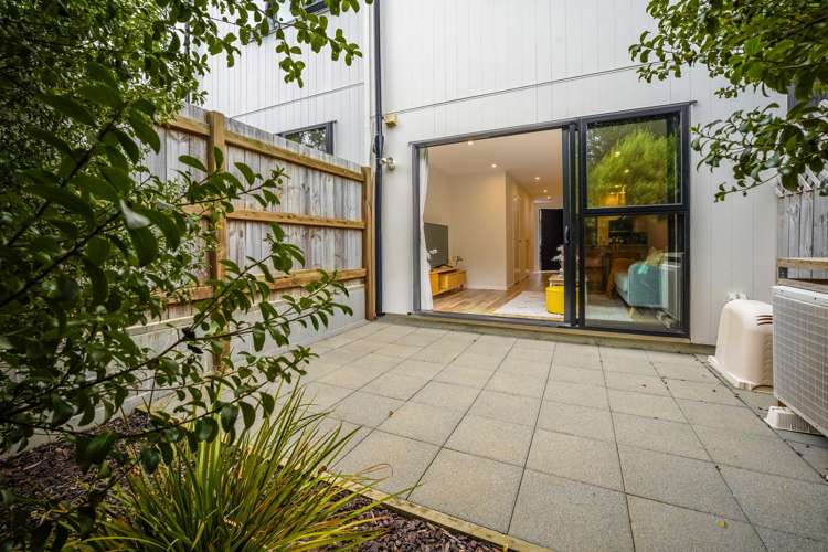 22 Tokai Place Glen Eden_23