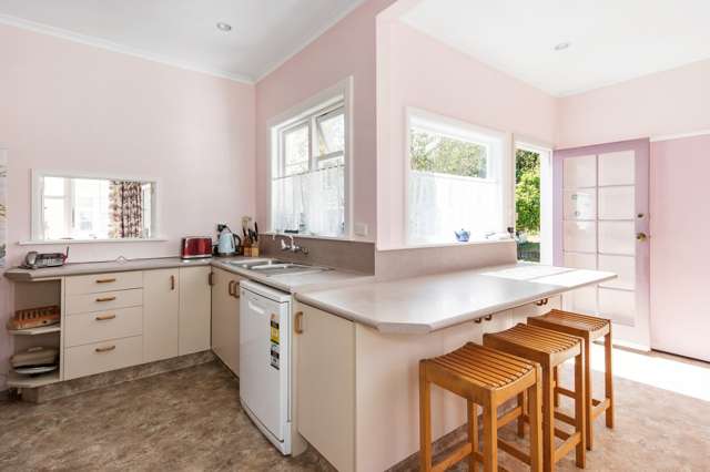 23 Bentinck Avenue Strathmore Park_4