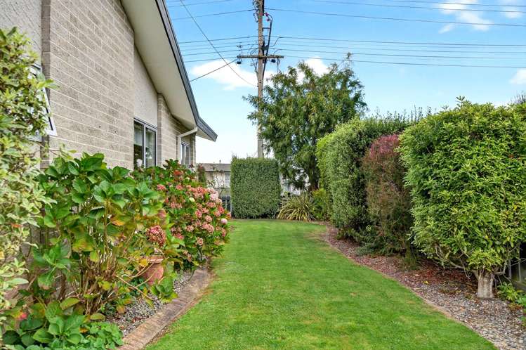 35 Oak Street Masterton_21