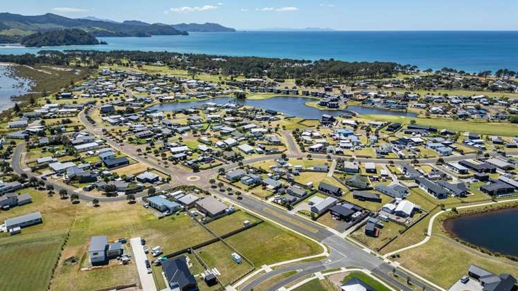 174 Harbour Drive Whitianga_11