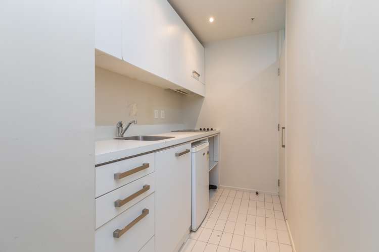 804/10 Waterloo Quadrant Auckland Central_7