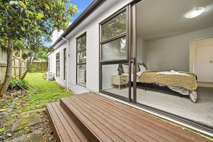 1/15 Fairfax Avenue Northcote_11
