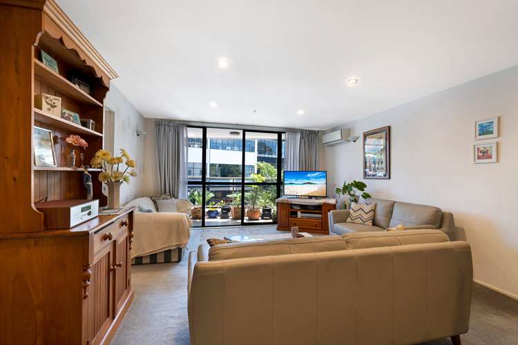 2i/175 Hurstmere Road Takapuna_9