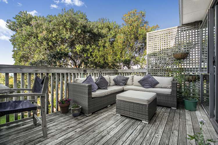 66 Waiora Road Stanmore Bay_8