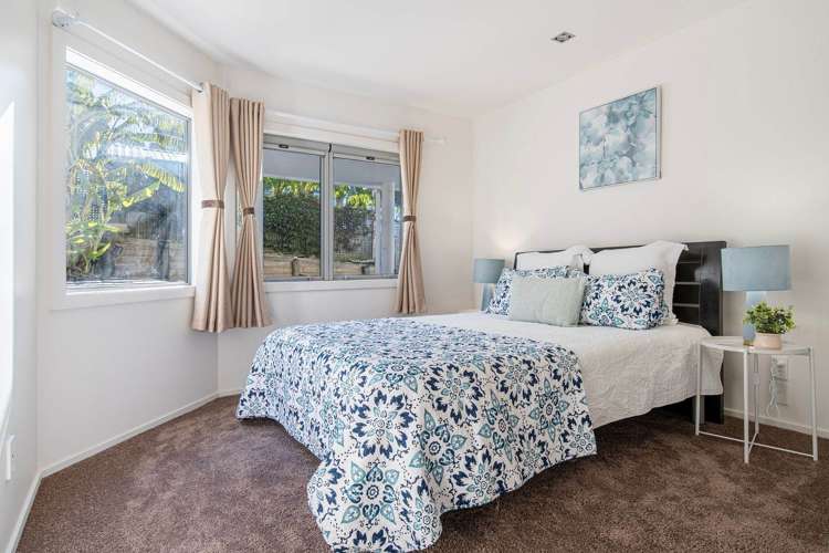 2/19 Toroa Street Torbay_19