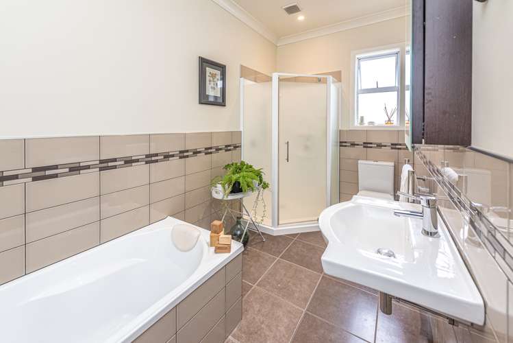 23 Moore Avenue Tawhero_7