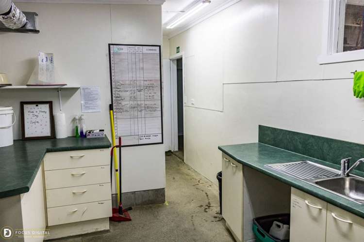 864 Lower Queen Street Richmond_15