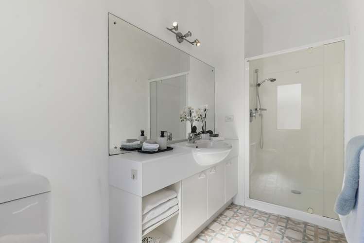 5/12 Herons Way Northcote_10