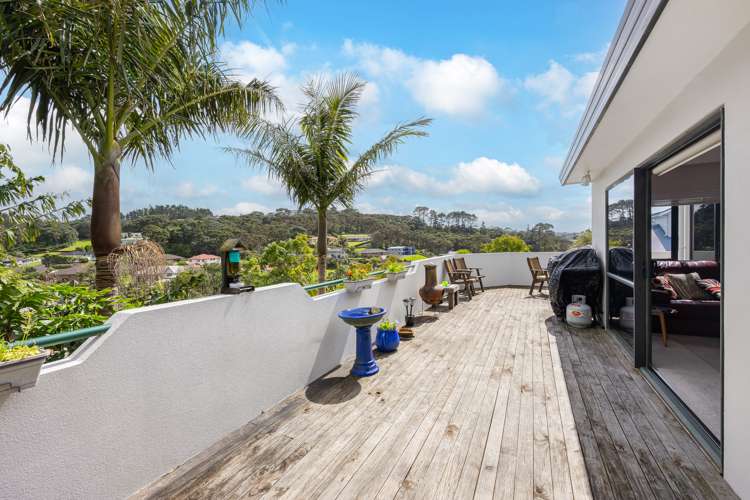 17 Coralsea Way Arkles Bay_12