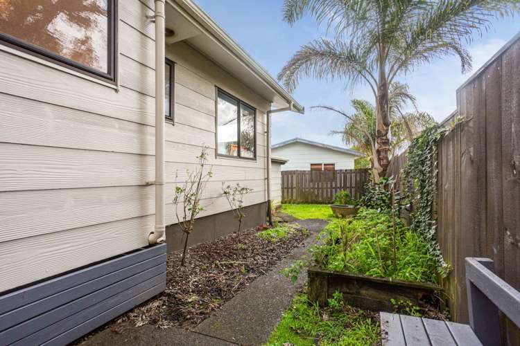 1/47 Thornlow Street Glendene_14