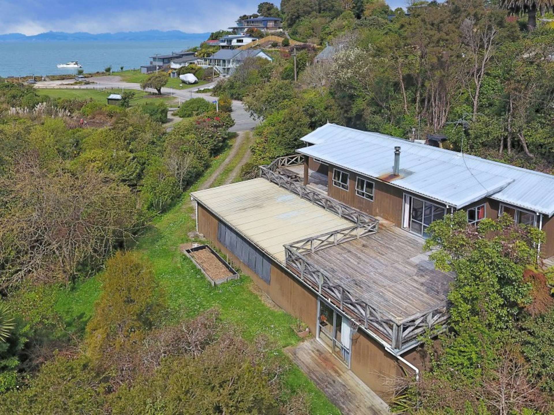 1 Cook Crescent Kaiteriteri_0