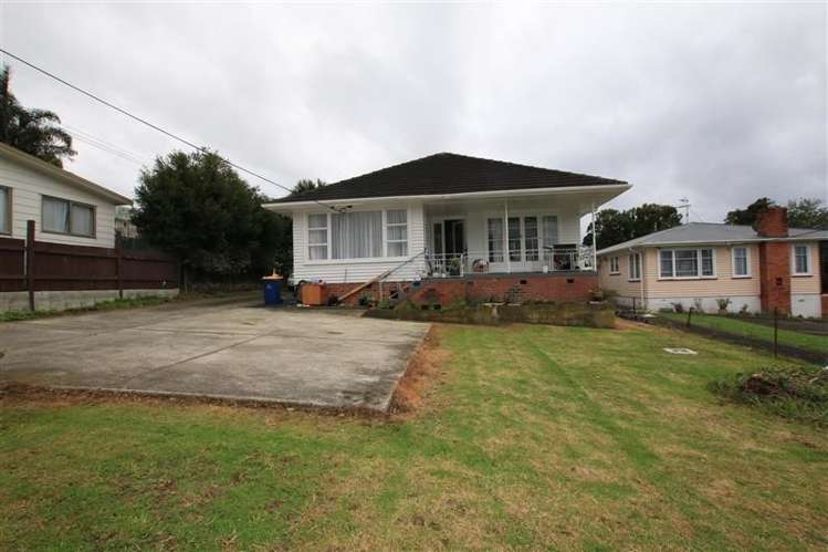 32 Kelwyn Road Kelston_8