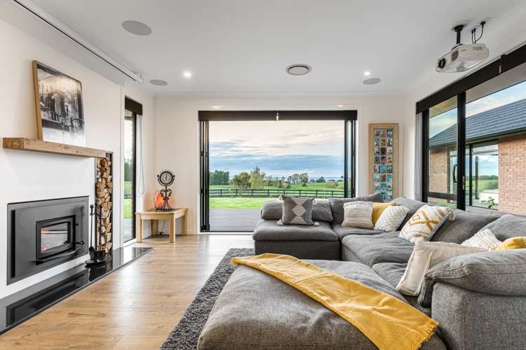 27 Church View Road Waiau Pa_11