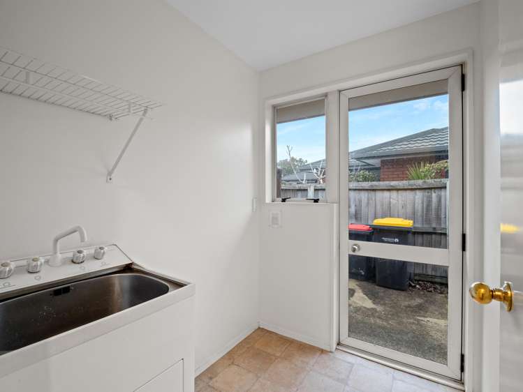 4 Netherby Lane Shirley_11