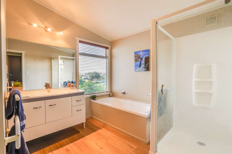 92a Wharf Road Clarks Beach_12