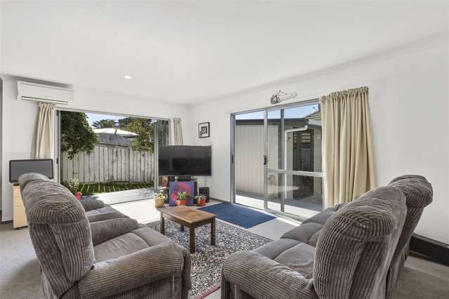 117a Dimock Street Titahi Bay_3