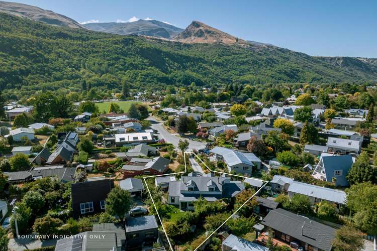 9A & 9B Argyle Place Arrowtown_21