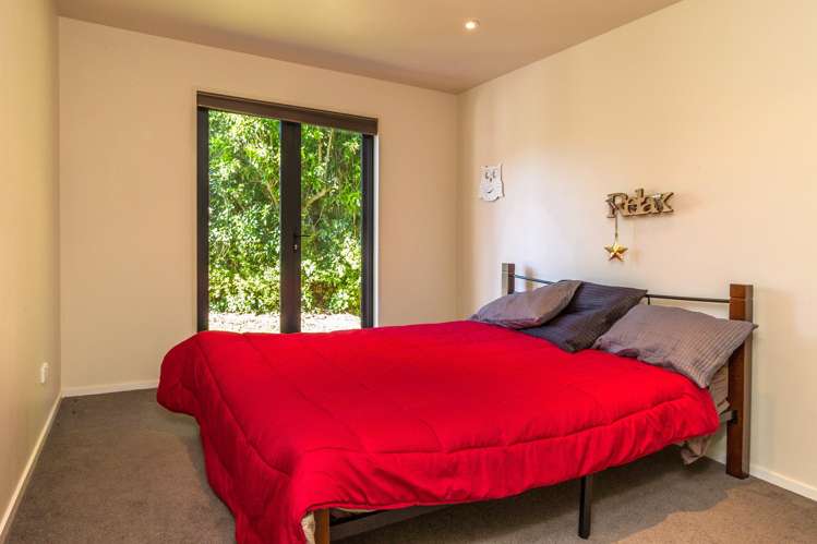 2 The Parade Okiwi Bay_10