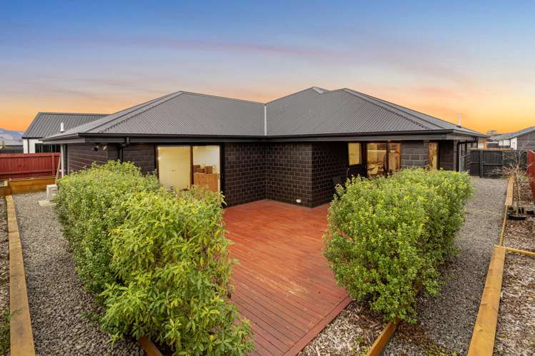 12 Orchiston Way Lincoln_16
